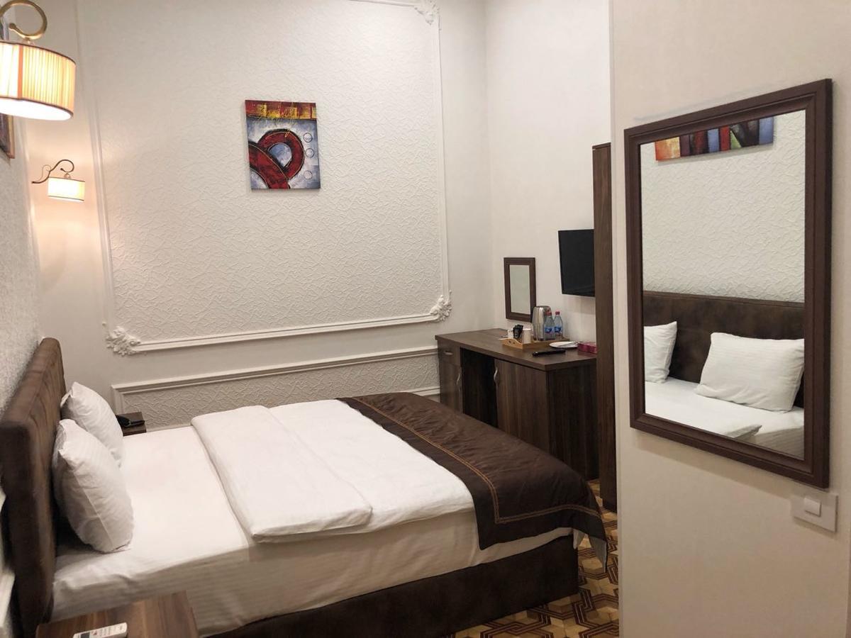 באקו Malakhan Hotel מראה חיצוני תמונה