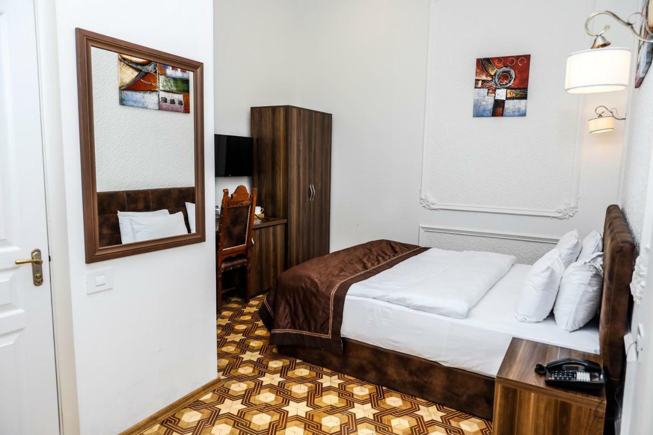 באקו Malakhan Hotel מראה חיצוני תמונה