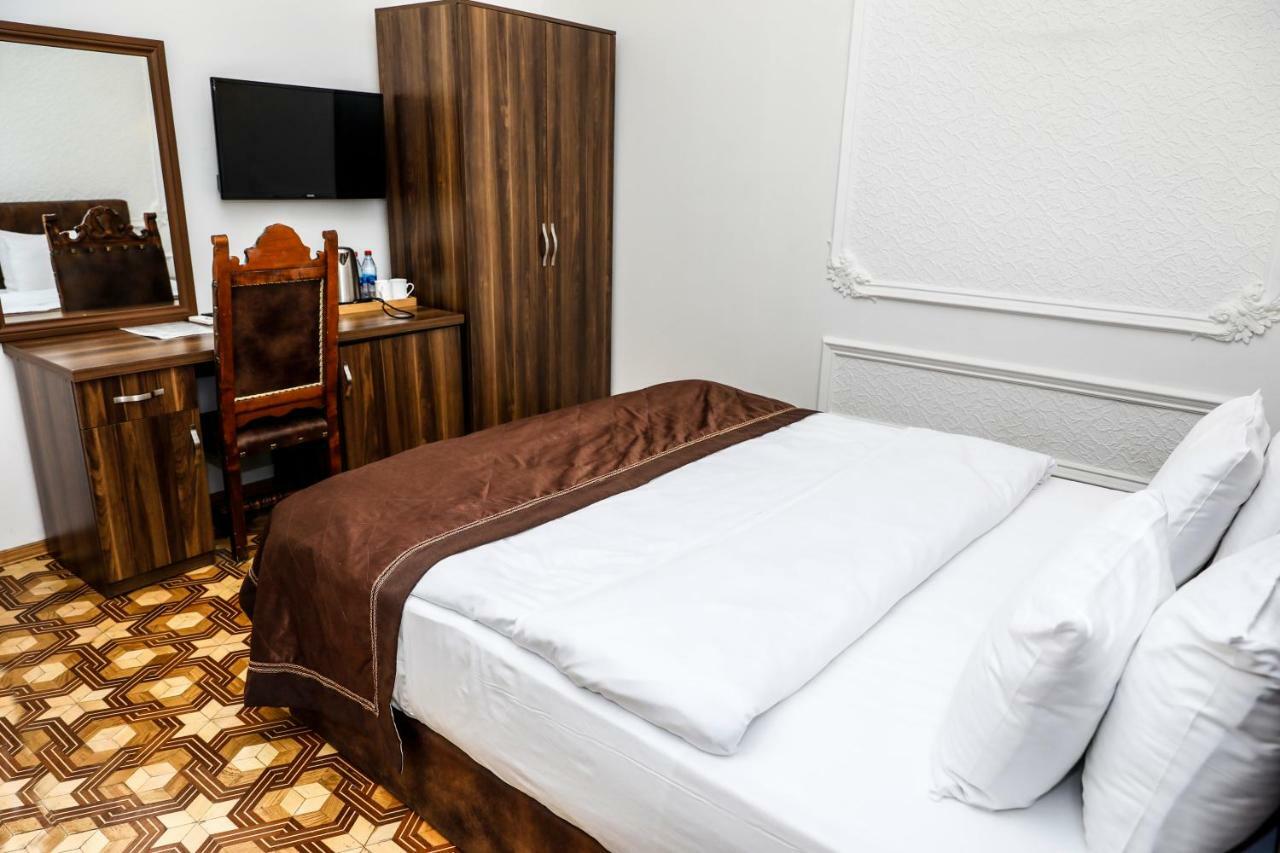 באקו Malakhan Hotel מראה חיצוני תמונה